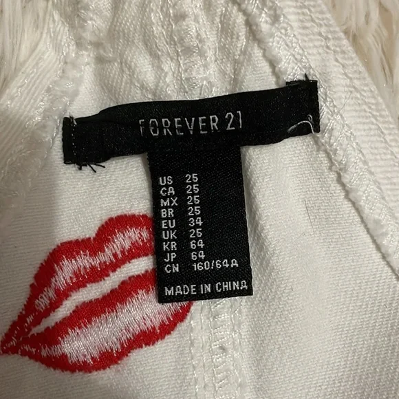 Valentines Day shortalls ❤️💋 - Picture 5 of 5